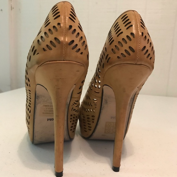✨ pretty tan leather stiletto heels - Picture 4 of 6